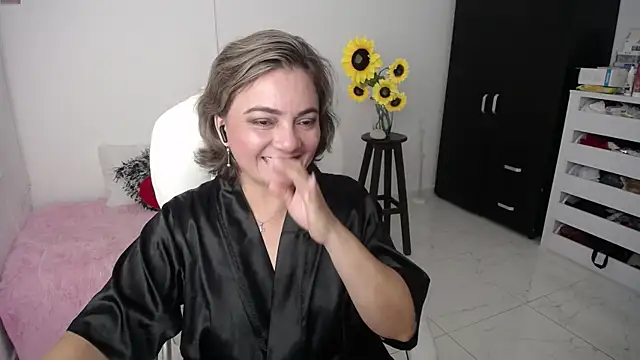 ana milf online show from February 22, 10:51 am