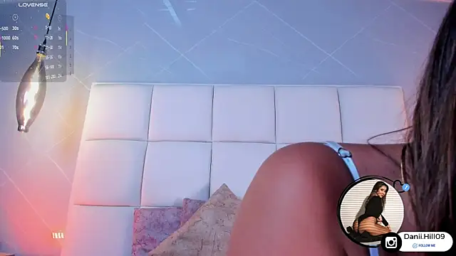 danii hill  online show from November 5, 5:07 am