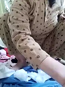 Snapshot of Mie610 chatting on January 5, 9:37 am Mie610 online show from January 5, 9:37 am