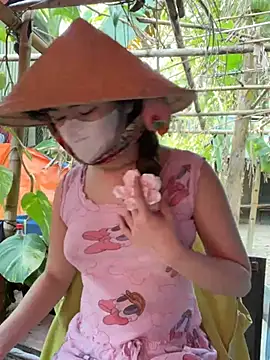 BabyThree  online show from January 12, 8:25 am