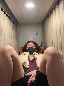 BabyThree  online show from January 21, 2:37 pm