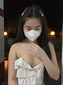 BabyThree  online show from February 17, 2:26 pm