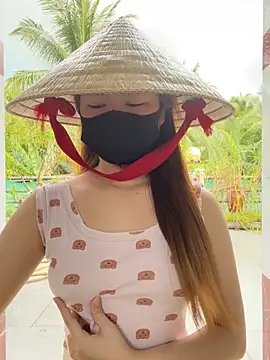 BabyThree  online show from September 13, 9:09 am