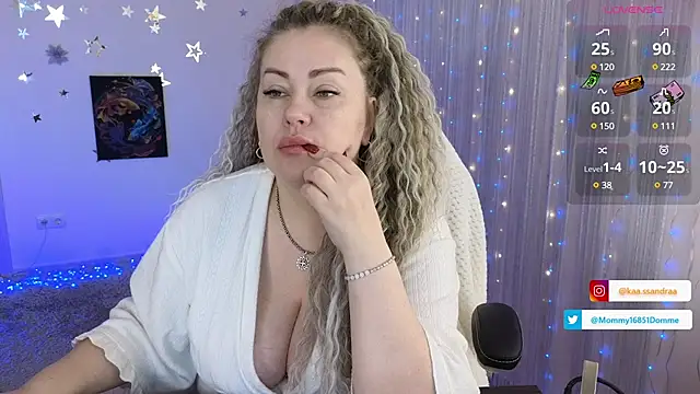 misskaassandraa online show from January 19, 10:50 am