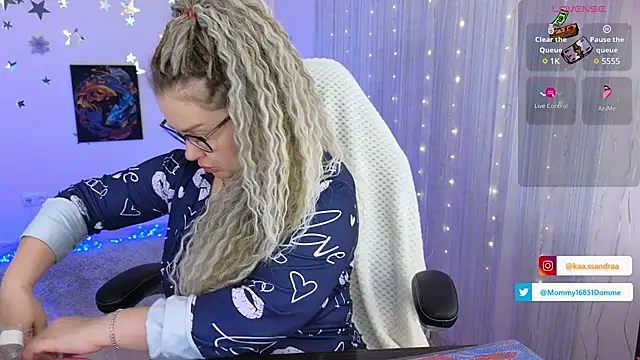 misskaassandraa online show from January 19, 4:57 pm