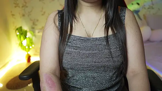 only aleesha online show from December 2, 6:54 pm