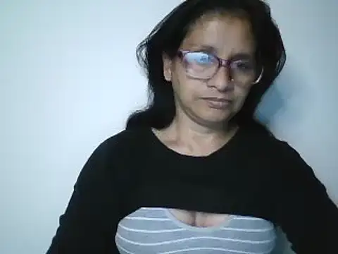 titssmall123 online show from March 17, 7:24 am