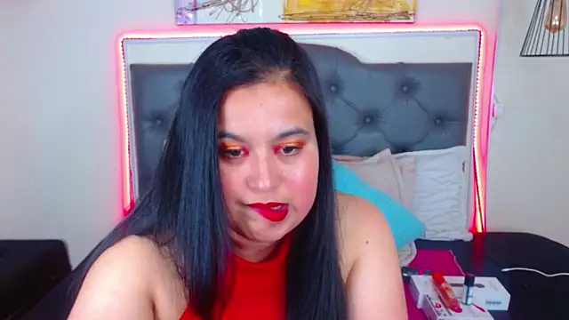 mia xx1 online show from December 6, 4:25 am