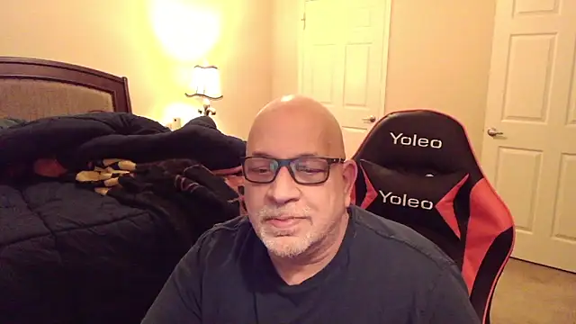 Snapshot of --JimmyJamzs-- chatting on December 2, 2:19 pm --JimmyJamzs-- online show from December 2, 2:19 pm