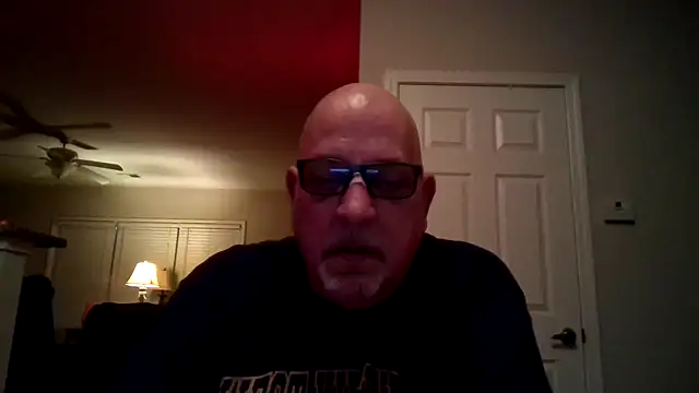 Snapshot of --JimmyJamzs-- chatting on December 20, 9:54 am --JimmyJamzs-- online show from December 20, 9:54 am