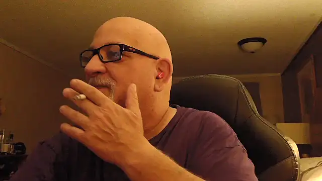 Snapshot of --JimmyJamzs-- chatting on September 26, 9:13 am --JimmyJamzs-- online show from September 26, 9:13 am