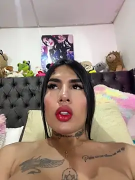 saragill323 online show from January 18, 7:48 pm