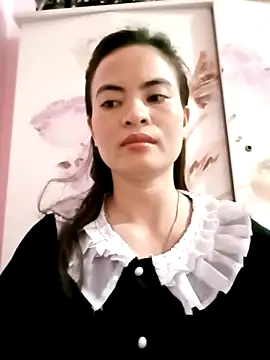 NgocQuyen2K online show from March 21, 8:06 am