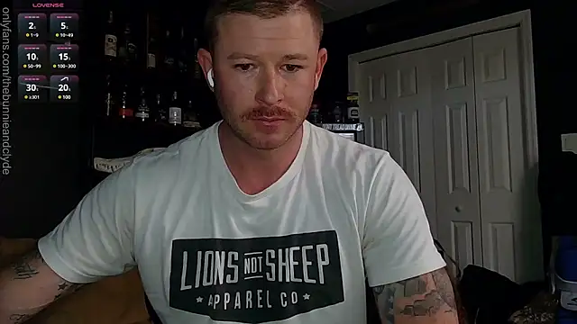 chillinthemosttt online show from February 28, 6:52 pm