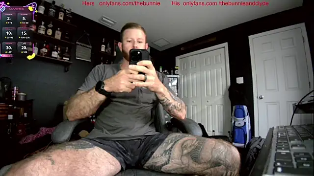 chillinthemosttt online show from October 24, 7:21 pm