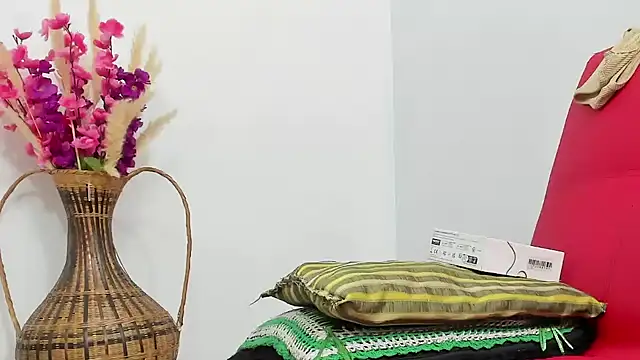 Latin Mature975 online show from October 10, 7:51 am