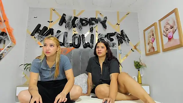 Danna Reyees online show from October 9, 11:52 am