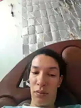 Snapshot of rebekka_simpson chatting on December 12, 3:27 pm rebekka simpson online show from December 12, 3:27 pm