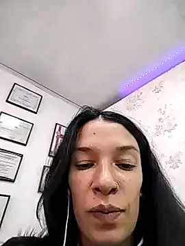 Snapshot of rebekka_simpson chatting on February 7, 3:30 pm rebekka simpson online show from February 7, 3:30 pm