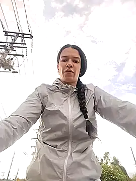 rebekka simpson online show from November 14, 12:15 pm