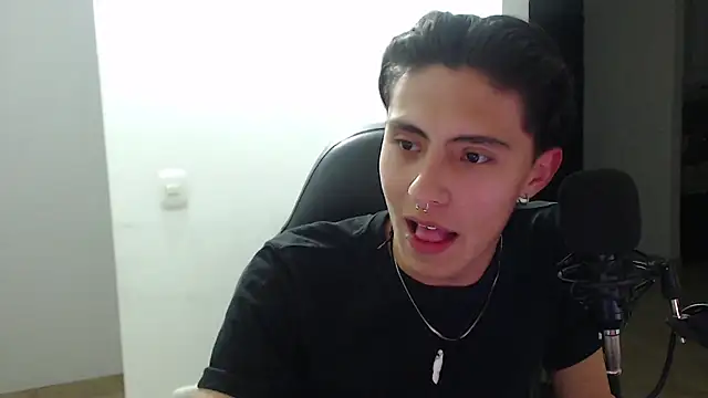 Snapshot of jay_dimarco2 chatting on September 10, 2:22 am jay dimarco2 online show from September 10, 2:22 am