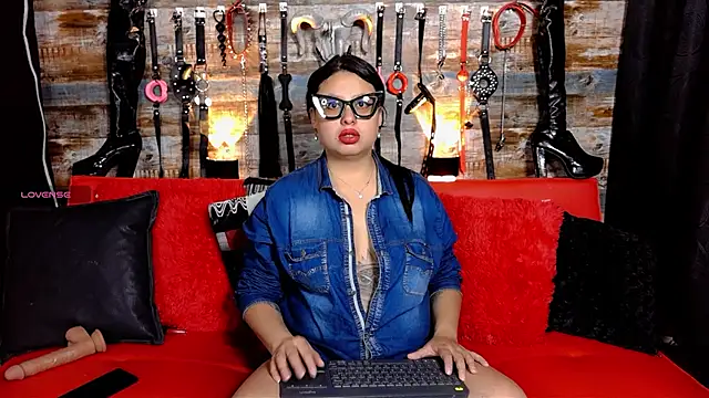 slave Rubi online show from December 6, 11:14 pm