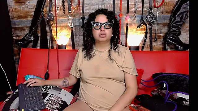 slave Rubi online show from January 14, 10:17 am