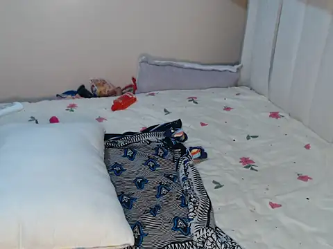 sweet essin online show from October 30, 11:05 pm