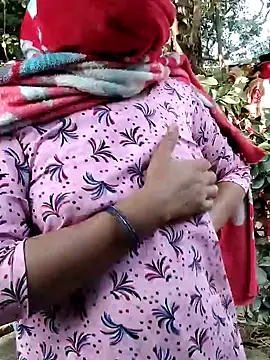Snapshot of Hot-rubina chatting on February 1, 3:41 am Hot-rubina online show from February 1, 3:41 am
