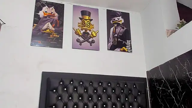 Snapshot of kriixtybrown chatting on November 22, 10:09 pm kriixtybrown online show from November 22, 10:09 pm