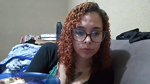 Snapshot of lizza_monroe chatting on October 15, 12:55 am lizza monroe online show from October 15, 12:55 am