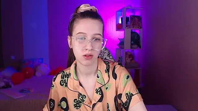 Snapshot of ur_kitty__ chatting on March 3, 1:09 pm ur kitty online show from March 3, 1:09 pm