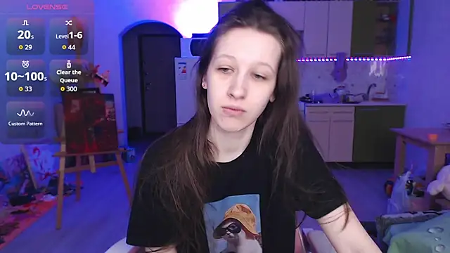 ur kitty   online show from April 19, 12:59 pm