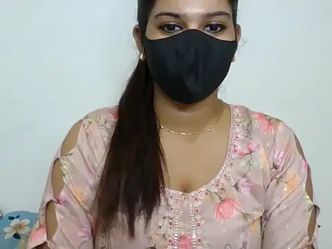 Snapshot of sparkling_queen chatting on January 18, 4:21 pm sparkling queen online show from January 18, 4:21 pm