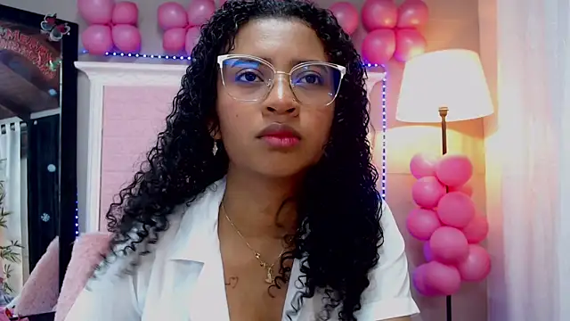 Snapshot of JessyZoe chatting on February 4, 11:27 am JessyZoe online show from February 4, 11:27 am