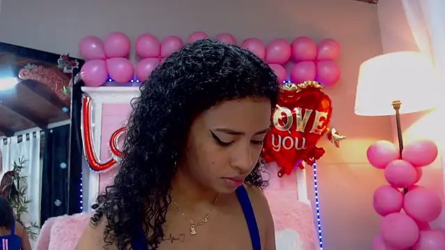 Snapshot of JessyZoe chatting on February 5, 3:20 pm JessyZoe online show from February 5, 3:20 pm