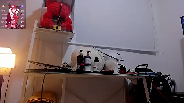 Snapshot of Abby_Yons chatting on October 30, 10:32 pm Abby Yons online show from October 30, 10:32 pm