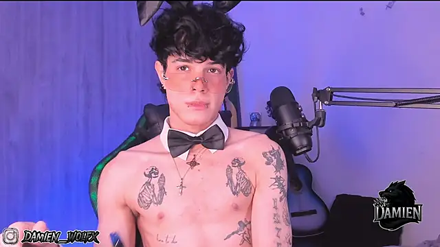 cinnamon boyxxx online show from September 24, 1:09 am