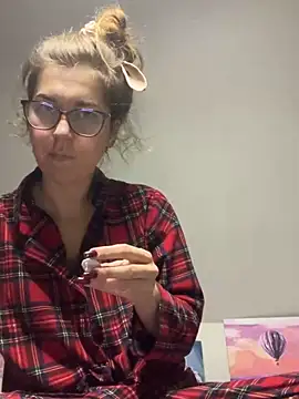 ur pleasure  online show from December 7, 7:43 pm