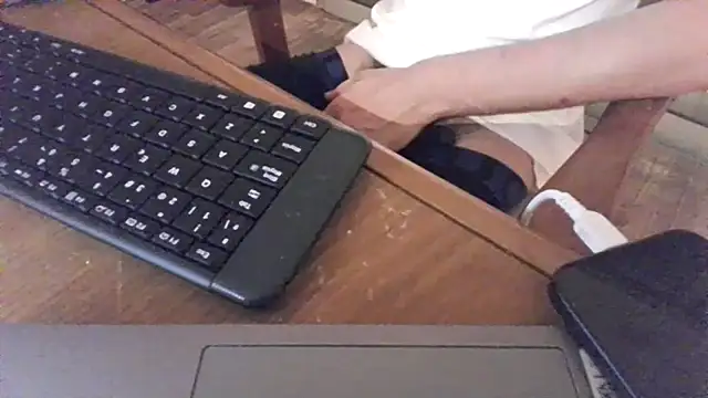 nicolaaaaas online show from February 14, 12:30 am