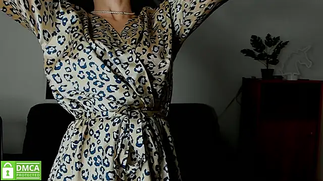 Snapshot of annakillianox chatting on December 3, 6:21 am annakillianox online show from December 3, 6:21 am