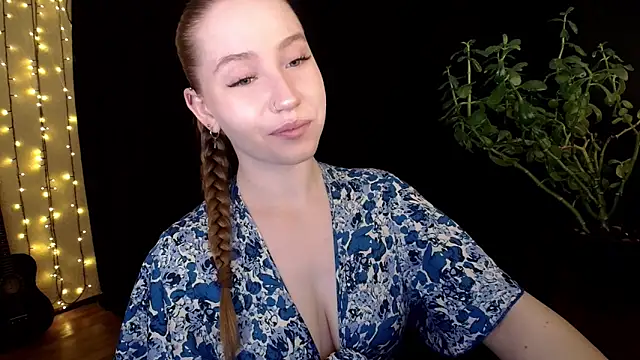 SindiWatsoon online show from October 17, 1:35 pm