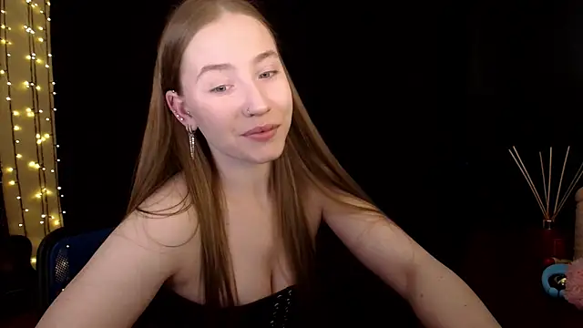 SindiWatsoon online show from April 29, 1:37 pm