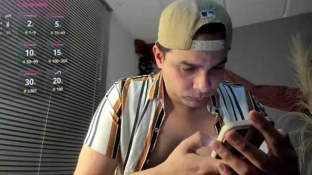 Latin boy surprisee online show from January 15, 2:05 am