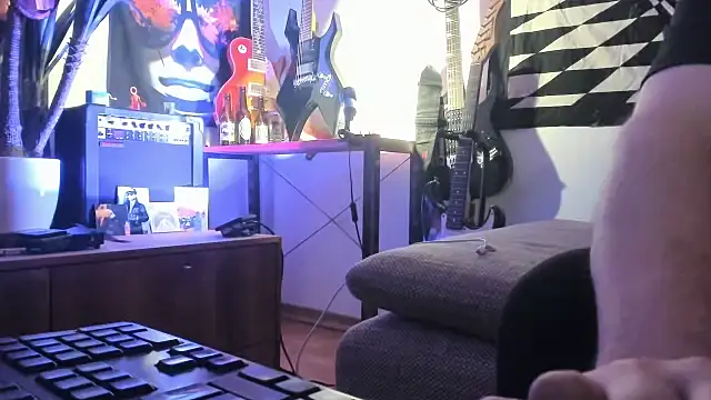 Snapshot of soulfuck92 chatting on February 12, 8:07 pm soulfuck92 online show from February 12, 8:07 pm