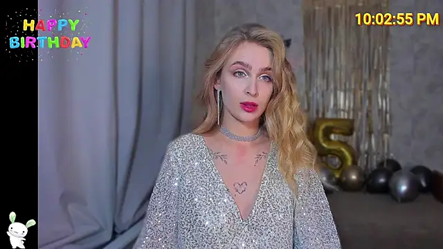 Snapshot of Kamila_icee chatting on December 30, 8:04 pm Kamila icee online show from December 30, 8:04 pm