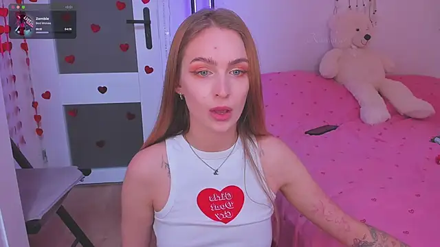 Snapshot of Kamila_icee chatting on February 23, 11:14 pm Kamila icee online show from February 23, 11:14 pm