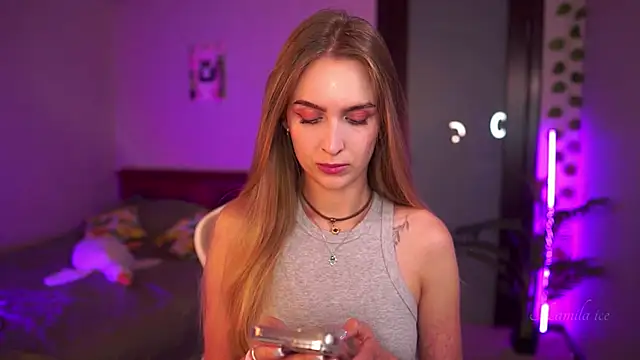 Snapshot of Kamila_icee chatting on September 21, 7:15 pm Kamila icee online show from September 21, 7:15 pm