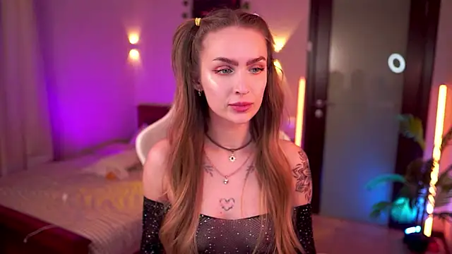 Kamila icee online show from March 21, 9:29 pm