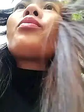 Snapshot of Lady-big91 chatting on January 5, 9:59 am Lady-big91 online show from January 5, 9:59 am